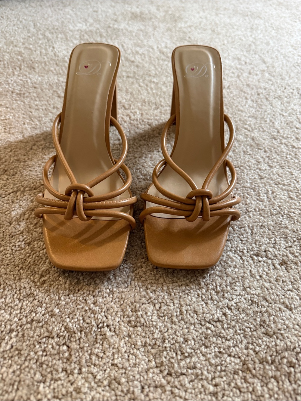 Dainty Knot-Strap Slide Sandals - Tan